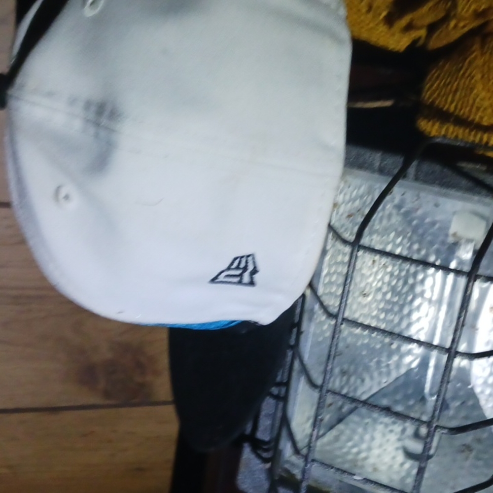 Hat - Picture 2 of 3